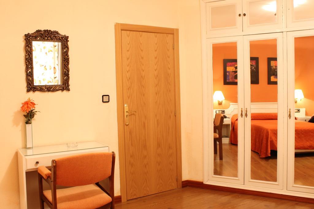 Hotel Residencia Gran Via Salamanca Room photo